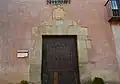 Puerta de la casa de Santa María