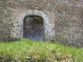 Puerta de Casa Carretero en Hostal de Ipiés.