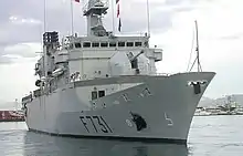 Fragata Prairial partiendo de Papeete para una larga misión en Sudamérica