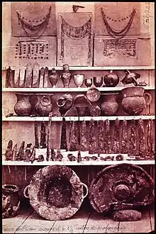 El llamado tesoro de Príamo, descubierto por Schliemann en su excavación de Troya.
