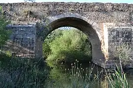 Puente de Cantillana y río Gévora. Mayo de 2012.