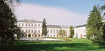 Palacio Czartoryski desde el jardín principal