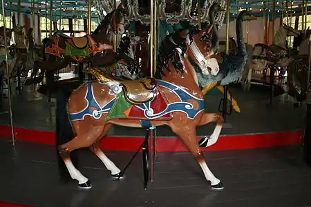 Caballo de 1900 de Salvatore Cernigliaro para Dentzel en el estilo Filadelfia.