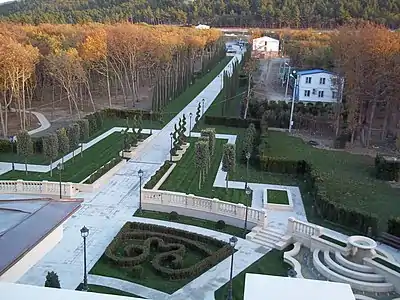 Fragmento del territorio de la residencia. La refinación aún no se ha completado.