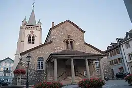 Iglesia de Saint Pierre et San Paul en Cossonay.
