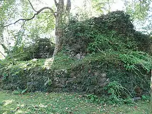 Ruinas del "chateau de la Tornalta".