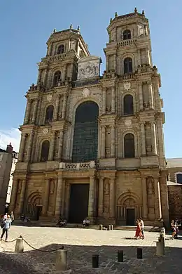 Catedral de San Pedro en Rennes.