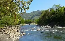 El río Negro en su paso por Útica.