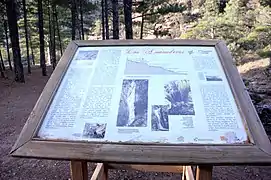 Panel informativo realizado por Juan José Barragán en el punto de interpretación del paraje de Los Amanaderos de Riodeva (Teruel), 2017.