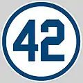 Jackie Robinson (2B). Retirado de toda la MLB el 15 de abril de 1997.