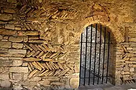 Claustro de la  catedral de San Vicente, a Roda de Isábena (Ribagorza)