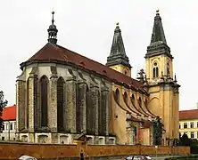 Iglesia de Roudnice nad Labem, fundada por el obispo de Praga Jan IV. z Dražic en 1333.