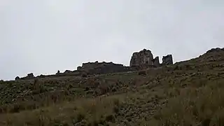 Vista de la parte delantera del conjunto arqueológico.