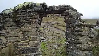 Ingreso por la parte delantera al conjunto arqueológico.