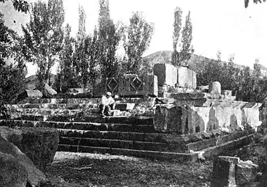 Las ruinas del templo a principios del siglo XX (publicado en 1918)