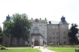 Palacio en Rydzyna (1685-1695), residencia de la familia Leszczyński, luego reconstruida en estilo rococó