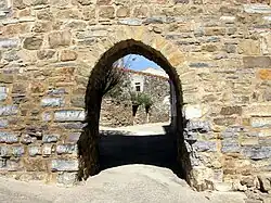 Puerta de entrada de la antigua muralla.