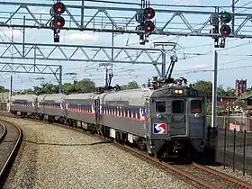 Un MU Silverliners de la Autoridad de Transporte del Sureste de Pensilvania (SEPTA)