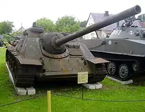 SU-85 en el Museo Militar de Lubusz, Polonia