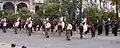 Cambio de Guardia de la Policía de Salta en la Plaza 9 de Julio vistiendo el poncho salteño.