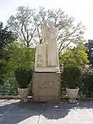 Estatua de San José Obrero.