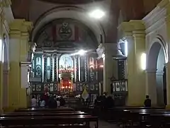 Interior del templo