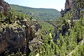 Puente de Santa Cruz de Moya, sobre el río Turia (2018).