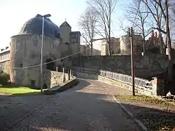 patio exterior conservado del castillo de Hartenstein