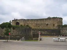 Vista del castillo de Sedán