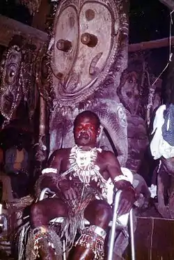 Aldea Korogo en el río Sepik. 1975. Franz Luthi