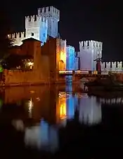 El castillo de noche