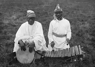 Las prácticas y expresiones culturales vinculadas al balafon de las comunidades senufo de Malí, Burkina Faso y Côte d’Ivoire, Malí Malí, Burkina Faso Burkina Faso y Costa de Marfil Costa de Marfil.