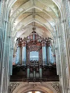 Órgano de la Basílica de San Quintín