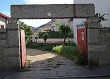 Dintel de granito en una casa de la calle Santa Quiteria, Alpedrete