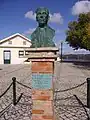 Estatua del famoso Doctor Antonio Bernardino Ramos