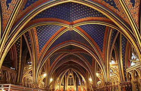 Techo gótico de la Sainte-Chapelle de París, 1243-1248, de Pierre de Montreuil[4]