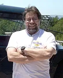 Steve Wozniak, Licenciatura en Ciencia, 1986, co-fundador de Apple Inc.