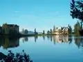 Štrbské pleso, en las montañas Altos Tatras, el tarn más famoso en Eslovaquia.