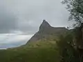 Monte Tøtta (1234 m) en las cercanías del fiordo de Rombaken fjord, Narvik.