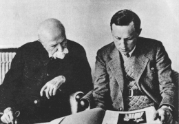 El presidente junto al destacado escritor checo Karel Čapek, 1931.