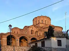 Vista sur de la iglesia.