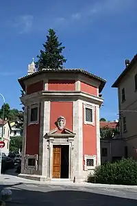 Tempietto di Sant'Emidio Rosso, Ascoli Piceno, construido sobre el supuesto martirio del santo.