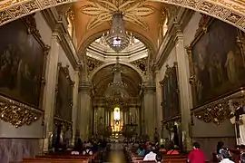 Interior del templo.