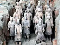 Detalle de algunos guerreros de terracota de la dinastía Qin.