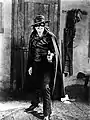 Douglas Fairbanks como Zorro en The Mark of Zorro (1920)