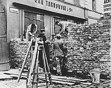 Levantamiento del muro del Gueto de Varsovia en 1940.