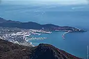 Puerto de Bar, el puerto naval más grande de Montenegro.