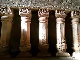 Pilares de la gran cueva Chaitya.
