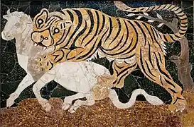Tigre atacando a un toro. Opus sectile de la basílica de Junio Baso (siglo IV).