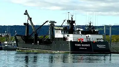 FV Time Bandit dedicado a la pesca del cangrejo en los peligrosos mares de Alaska.